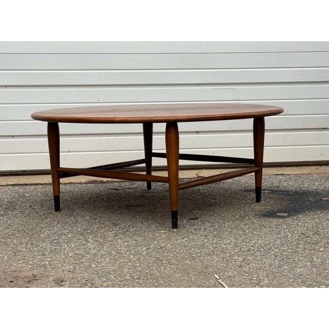 Mid-Century Danish Modern Andre Bus Lane Acclaim Round Coffee Table Offered is a great Mid-Century Danish Modern Andre Bus...