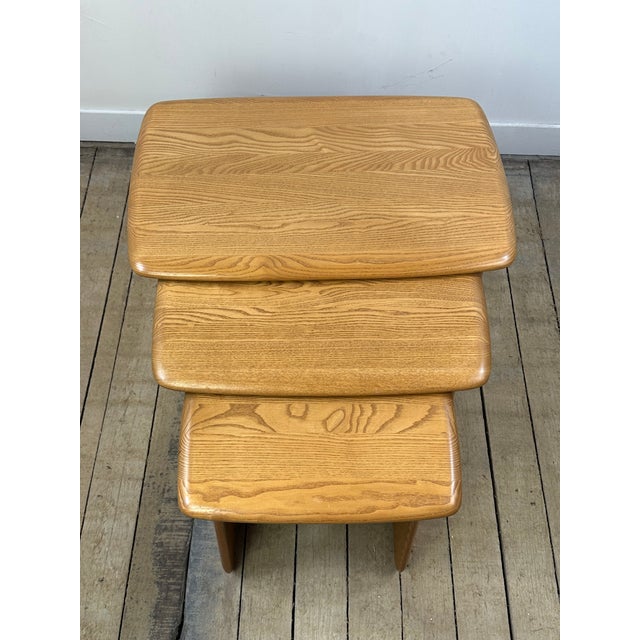 Vintage Nesting Tables in Elm from Ercol, 1980, Set of 3 For Sale - Image 8 of 10