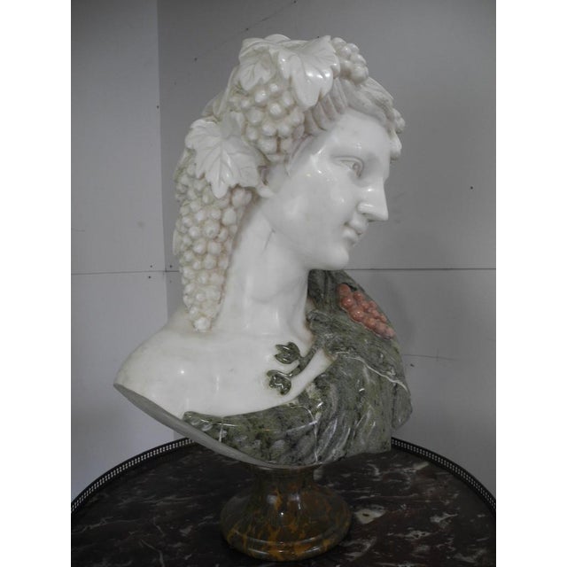 Unknown, Bust of Goddess Ariadne Holding Grapes, Carrara Marble For Sale - Image 17 of 18