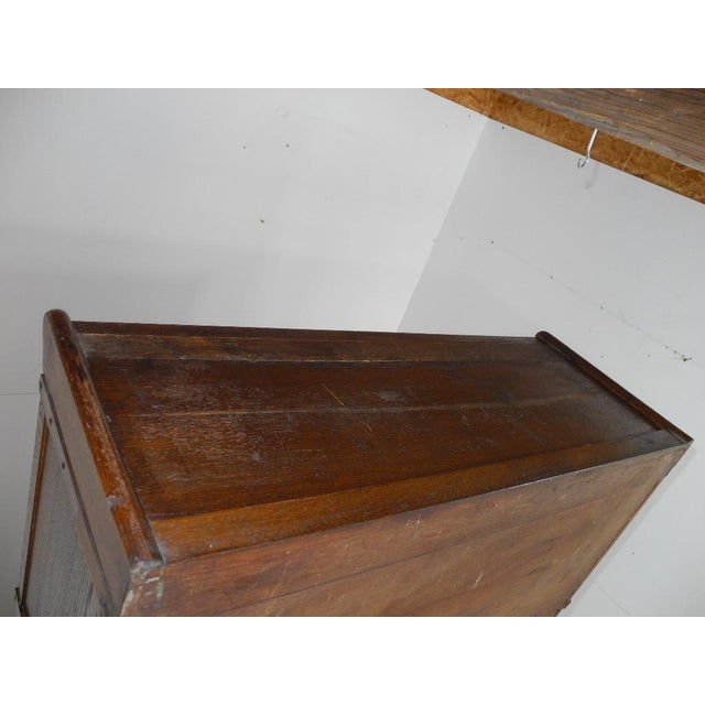 Brown Art Nouveau Display Cabinet, 1890s For Sale - Image 8 of 18