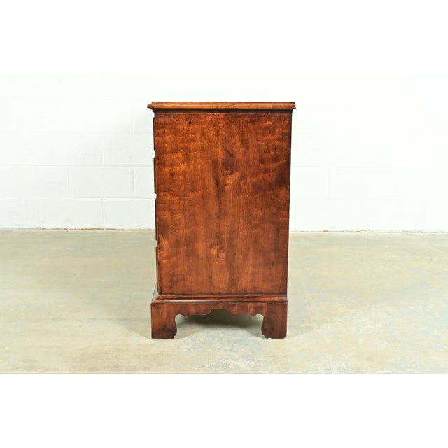 Henredon Georgian Mahogany and Burl Wood Dresser or Chest of Drawers For Sale - Image 11 of 13