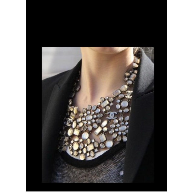 Modern 2010 Chanel Necklace Cruise Gripoix Goossens CC Double C Bib Collar Runway For Sale - Image 3 of 12