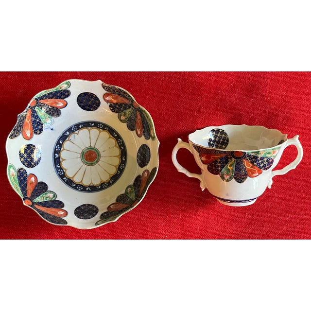 Antique 18th Century Worcester Porcelain Imari Chocolate or Caudle Cup & Saucer in the Japan Fan Pattern Circa 1765 - 1775 For Sale In New York - Image 6 of 18