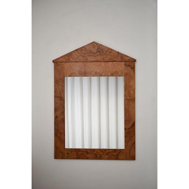 Italian pedestal mirror, 1970s. Important mirror with a burr walnut pediment. Italy, 1970s Height: 158 cm - 62.2 in...