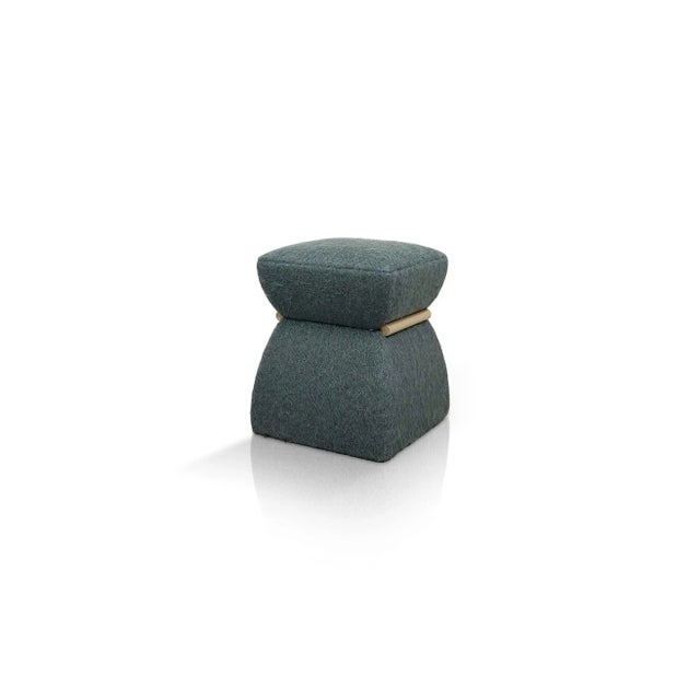 This fun yet Classic pouf is indeed a celebration of the Romanian sculptor Constantin Brâncusi’s contribution to...