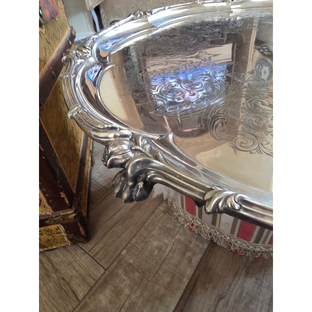 English Beautiful Antique Elkington Silverplated Round Tray For Sale - Image 3 of 6