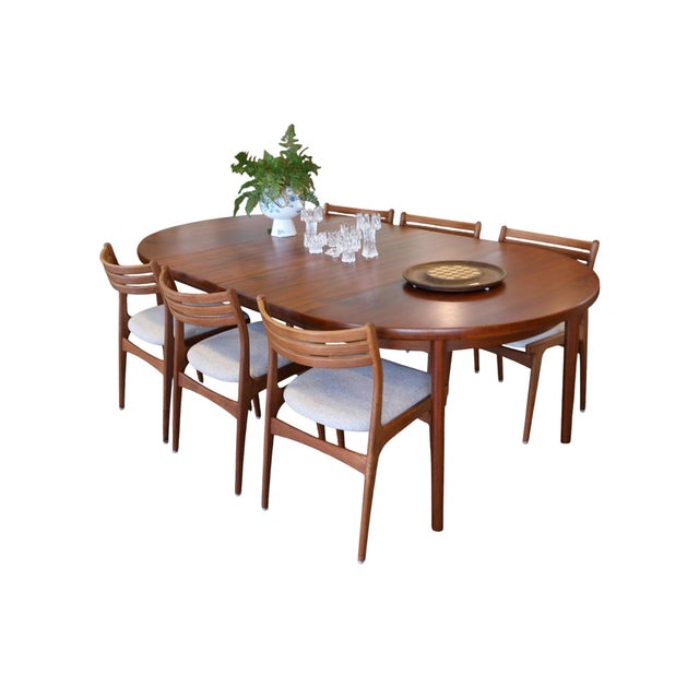 Danish Round Dining Table in Teak with Double Inserts, 1960s For Sale - Image 14 of 18