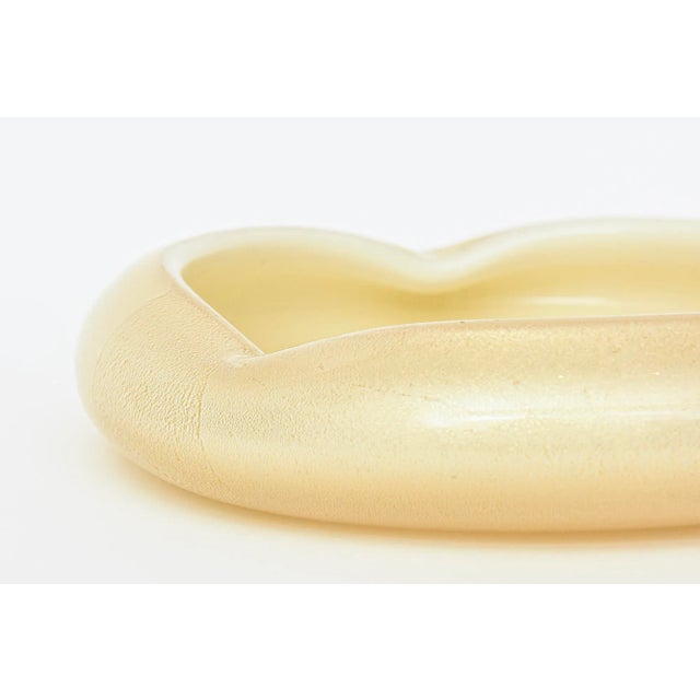 Archimede Seguso Vintage Murano Style Gold Aventurine and Gold Dust Low Scalloped Bowl White Rim For Sale - Image 4 of 10