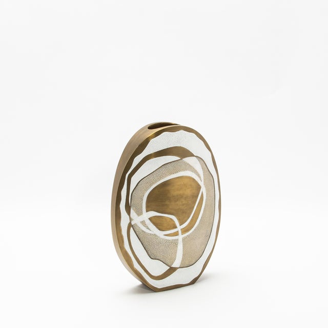 The Rose Vase by R&Y Augousti is a stunning creation that embodies contemporary luxury through its masterful combination...