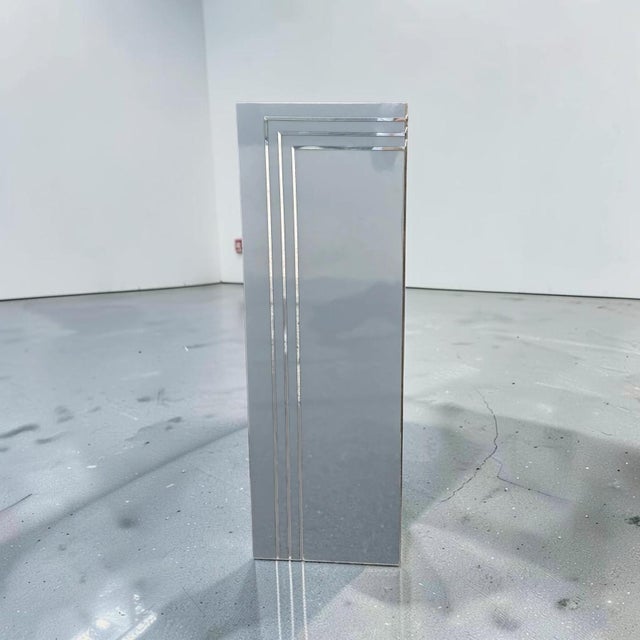 Mid-Century Modern Chrome Stripe Postmodern Pedestal For Sale - Image 3 of 10