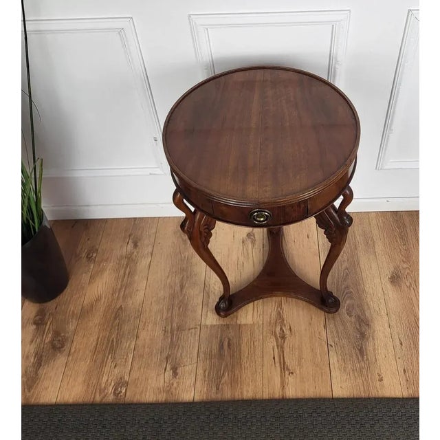 Hollywood Regency Neoclassical Regency Round Tripod Swan Side Table in Wood, Italy, 1960s For Sale - Image 3 of 8