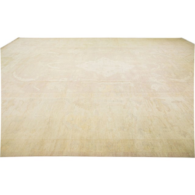 2010s 2010s Ovesize Modern Oushak Beige Wool Rug With Floral Design For Sale - Image 5 of 7