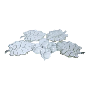 1940s Hazel Atlas Leaf Snack Set- 8 Pieces