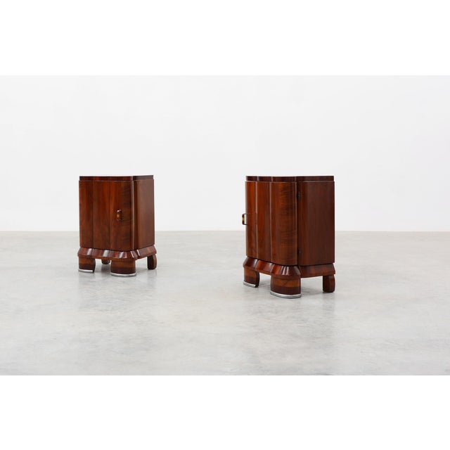 Art Deco Nightstands in Walnut, Italy, 1920s, Set of 2 For Sale - Image 4 of 18