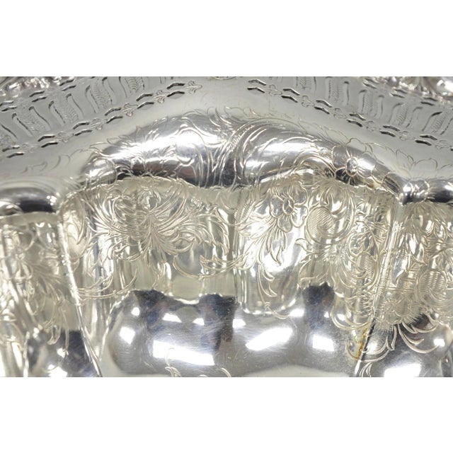 Silver Early 20th Century Webster Wilcox 3236c International Silver Plated Scalloped Centerpiece Bowl For Sale - Image 8 of 18