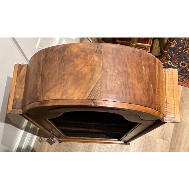 Early 20th-Century Italian Wood Cabinet With Mesh Wire Door, Lock, Key and Jade Butterfly Tassel For Sale - Image 11 of 12