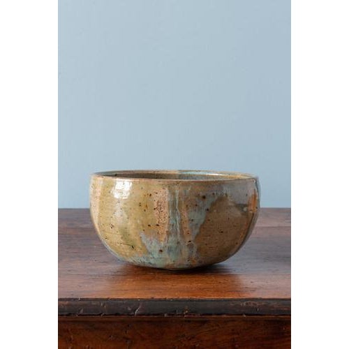 Diameter: 19.5 cm Height: 10 cm Excellent condition.