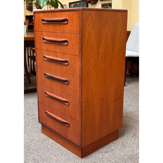 Mid Century Modern Teak "Fresco" Chest of Drawers by G-Plan Furniture, UK c.1960 Classic G-Plan Mid Century - Dovetail...