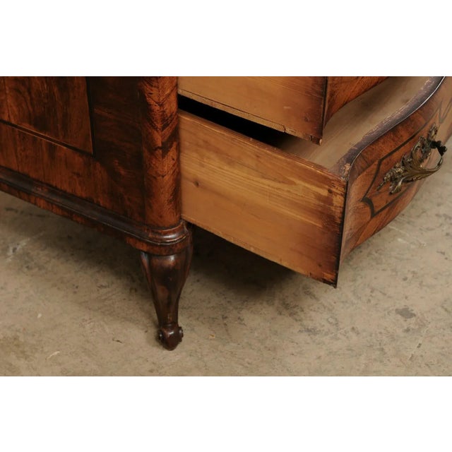 18th Century Italian Chest with Book-Match Veneer For Sale - Image 9 of 11