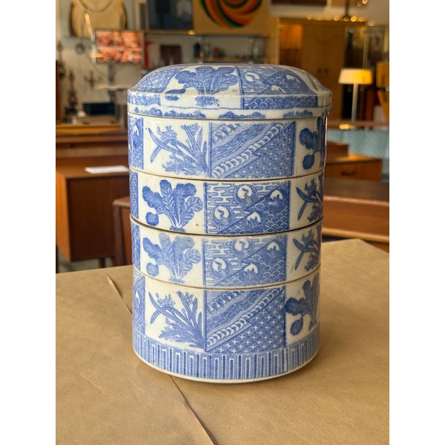 Antique Blue and White Porcelain 5-Piece Stacking Box 19th Century For Sale - Image 4 of 13
