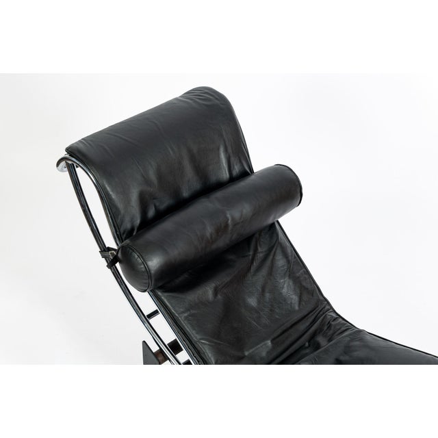 Cassina Lc4 Black Leather Chaise Lounge Chair by Le Corbusier 1981 For Sale - Image 11 of 18