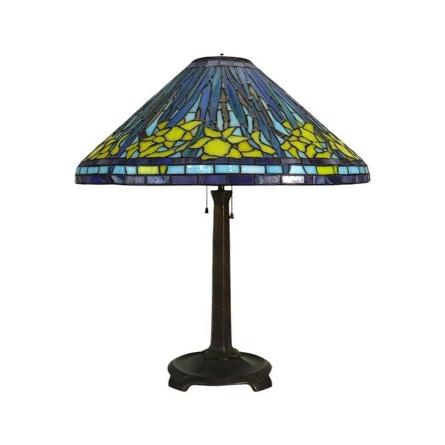 Glass Late 20th Century Tiffany Style Leaded Stained Glass Daffodil Table Lamp With Bronzed Base For Sale - Image 7 of 15