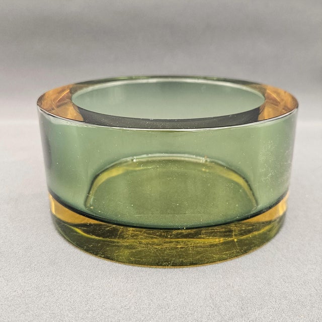 Yellow and Green Sommerso Murano Glass Bowl by Gino Cenedese, Italy, 1960s, in Very Good conditions. Designed 1950 to 1959...