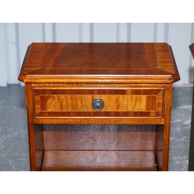 Vintage Georgian Style Walnut Nightstands, Set of 2 For Sale - Image 4 of 16