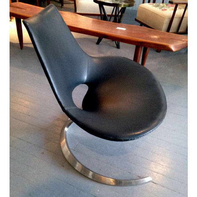 Mid-Century Modern Pair of Rare Danish Scimitar Lounge Chairs For Sale - Image 3 of 7