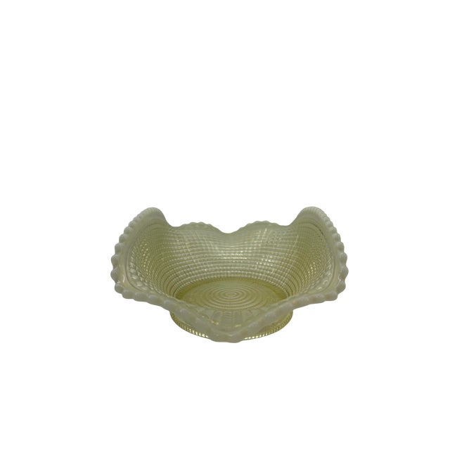 Late 19th Century Albany Model Flint Ribbed Spiral Pattern Ivory Clear Opalescent Uranium Bowl For Sale In Indianapolis - Image 6 of 10