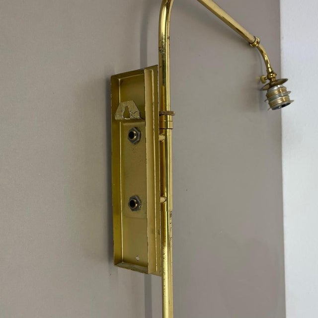 Large Adjustable Brass Wall Light in the style of Stilnovo, Italy, 1950s For Sale - Image 13 of 18