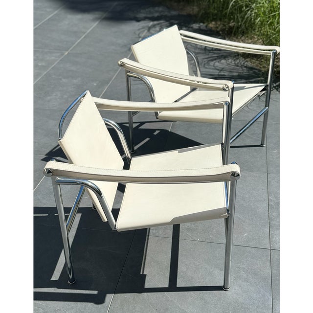 Metal White Leather LC1 Basculant Chair by Le Corbusier, Pierre Jeanneret & Charlotte Perriand for Cassina, 1970s For Sale - Image 7 of 13
