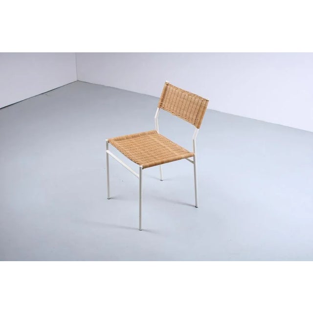 Mid-Century Modern White Rattan SE05 Dining Chair by Martin Visser for 't Spectrum, 1970s For Sale - Image 3 of 8