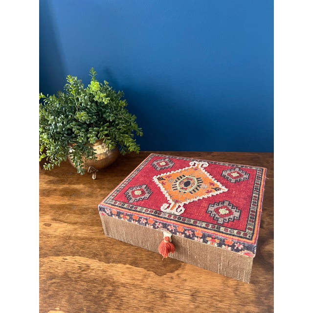 1970s Vintage Turkish Kilim Rug Upholstery Box For Sale - Image 12 of 12
