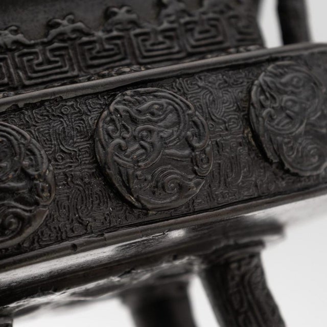 Antique Japanese Edo Style Bronze Vessel, 19th Century For Sale - Image 15 of 18