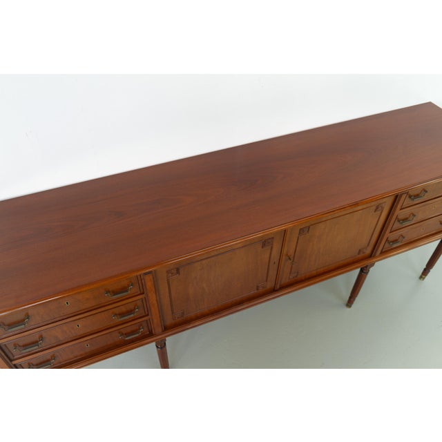 1970s Danish Hepplewhite Mahogany Sideboard from Farre Møbelfabrik, 1970s For Sale - Image 5 of 18