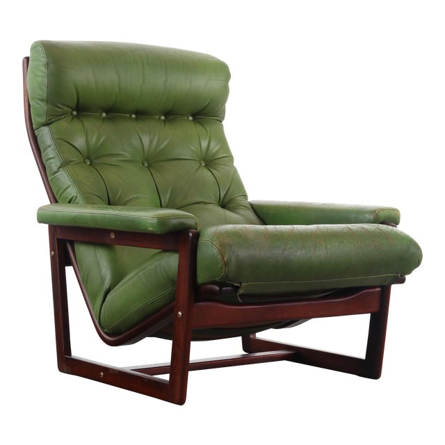 Mid Century Modern Lounge Chair in Rosewood and Stressed Leather For Sale