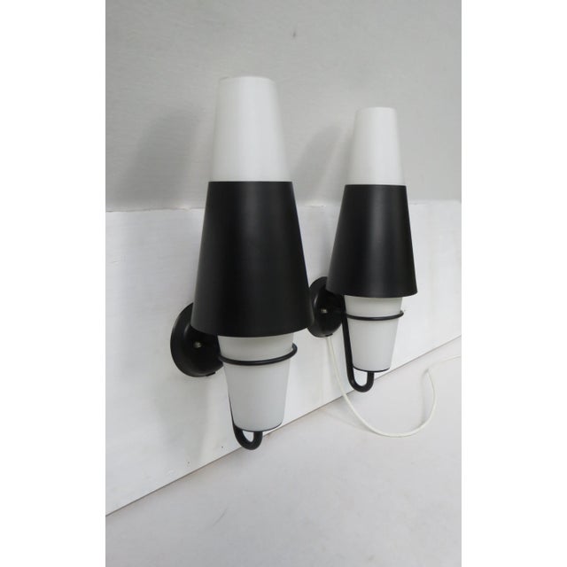 Mid-Century Modern Italian Black Glass Wall Lights, 1950s, Set of 2 For Sale - Image 3 of 18