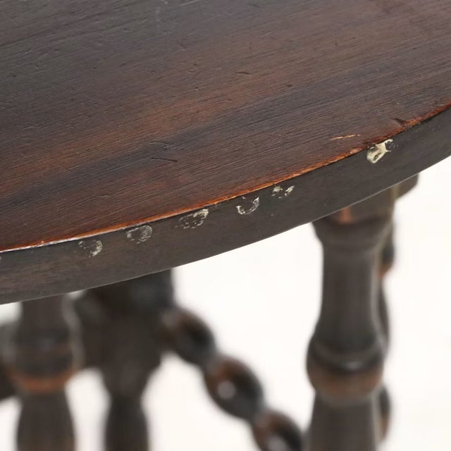 Brown 1940s William & Mary Style Turned Walnut Gate-Leg Drop-Leaf Accent Table For Sale - Image 8 of 11