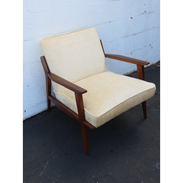 Mid Century Modern Lounge Accent Chairs a Pair 6613 For Sale - Image 4 of 18