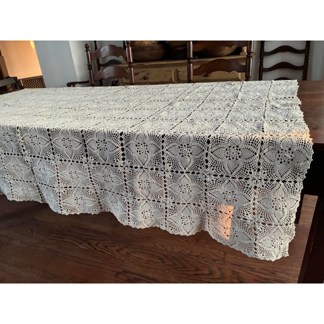 Vintage Handmade Coverlet Crochet Lace Tablecloth — Ivory Floral Heirloom Textile — French Country / Farmhouse — 56” × 82 For Sale In Philadelphia - Image 6 of 10