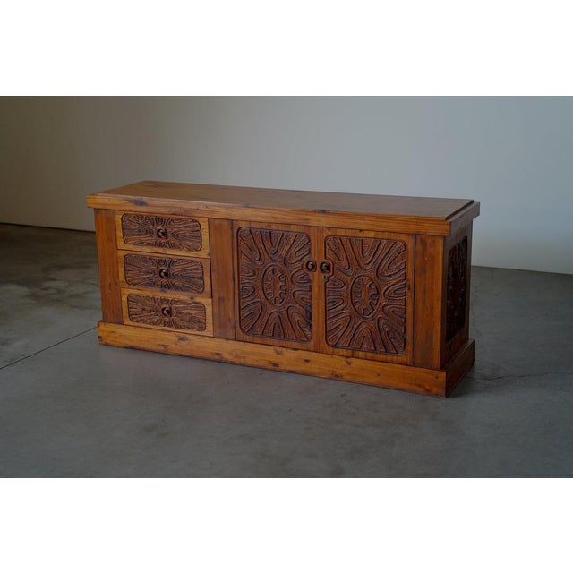 Hand-Carved Sideboard from Aquarius Enterprises, South Africa, 1970s For Sale - Image 5 of 18