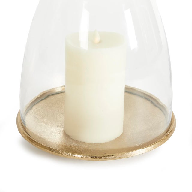 With a cast aluminum base and tapered blown glass the Florence Hurricane is sturdy and strong. With a uniqueWhite ash...