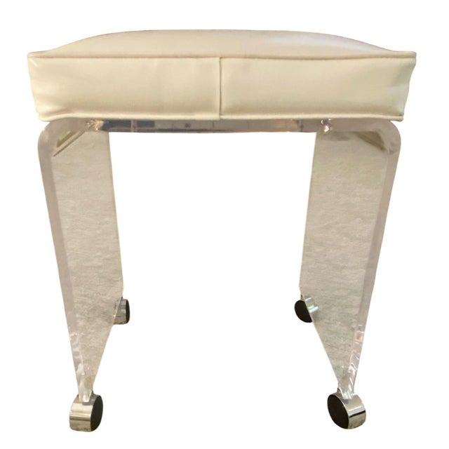 Mid-Century Modern 1970s Postmodern Waterfall Lucite Vanity Stool by Akko (With Leather Seat) For Sale - Image 3 of 8