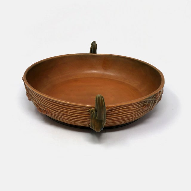 Traditional Mid 20th Century Roseville u.s.a. Pottery Bushberry Console Bowl 415-10 For Sale - Image 3 of 7