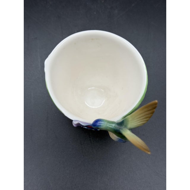 Ceramic Long Tail Hummingbird Tea Cup and Saucer from the Franz Porcelain, 2000s, Set of 2 For Sale - Image 7 of 11