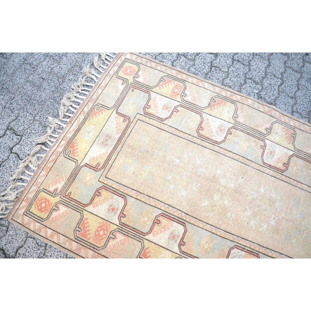 1960s Vintage Anatolian Oushak Turkish Rug For Sale - Image 5 of 11