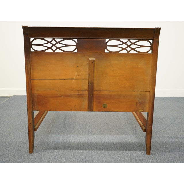 Huntley Furniture Mahogany Traditional Duncan Phyfe Style Twin Size Bed