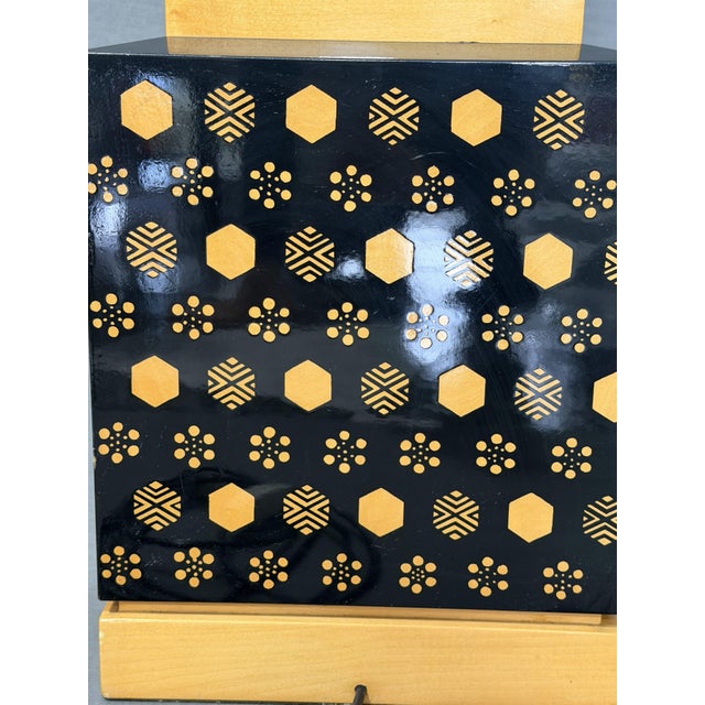 Lacquered Table Lamp with Geometric Decor, 1970s For Sale - Image 4 of 13