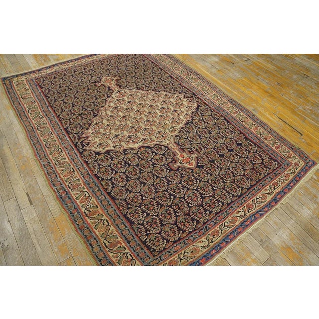 19th Century W. Persian Senneh Kilim ( 4'3" x 5'10" - 103 x 178 )